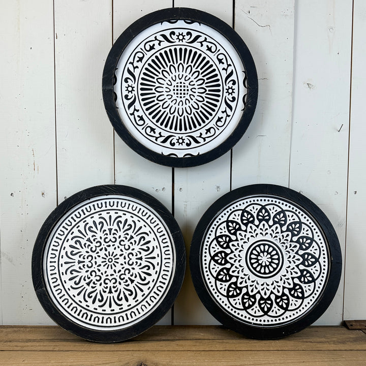 Black and White Wall Medallions