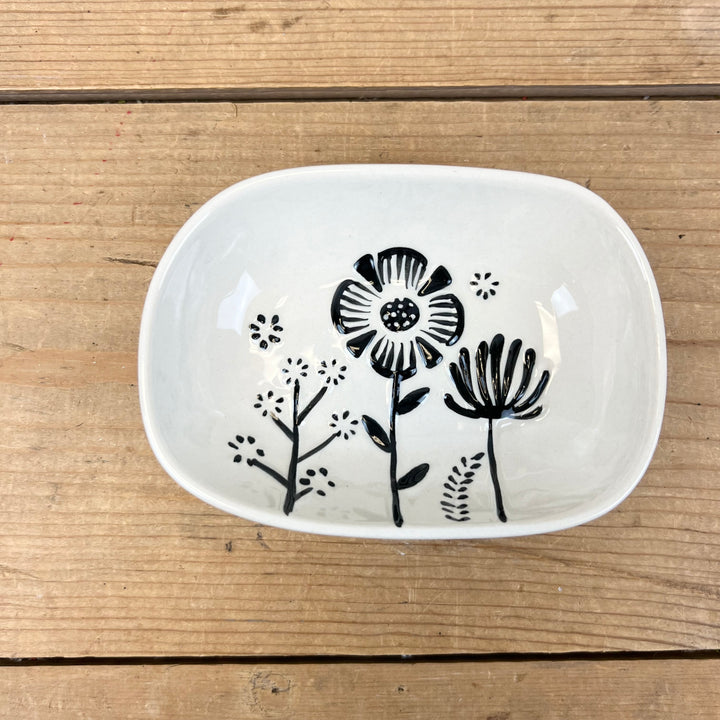 Embossed Floral Stoneware Pieces