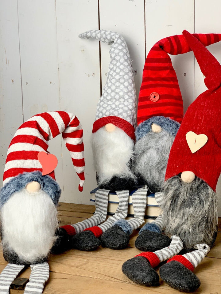 Gnomes with Dangling Legs