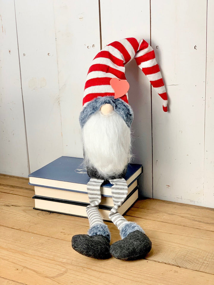 Gnomes with Dangling Legs