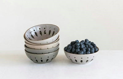 Here’s What Your Farmhouse Kitchen Needs This Summer