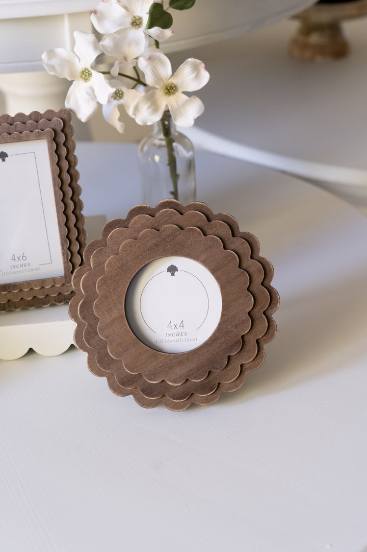 Wood Scallop Photo Frame, 4 sizes, 5 colors