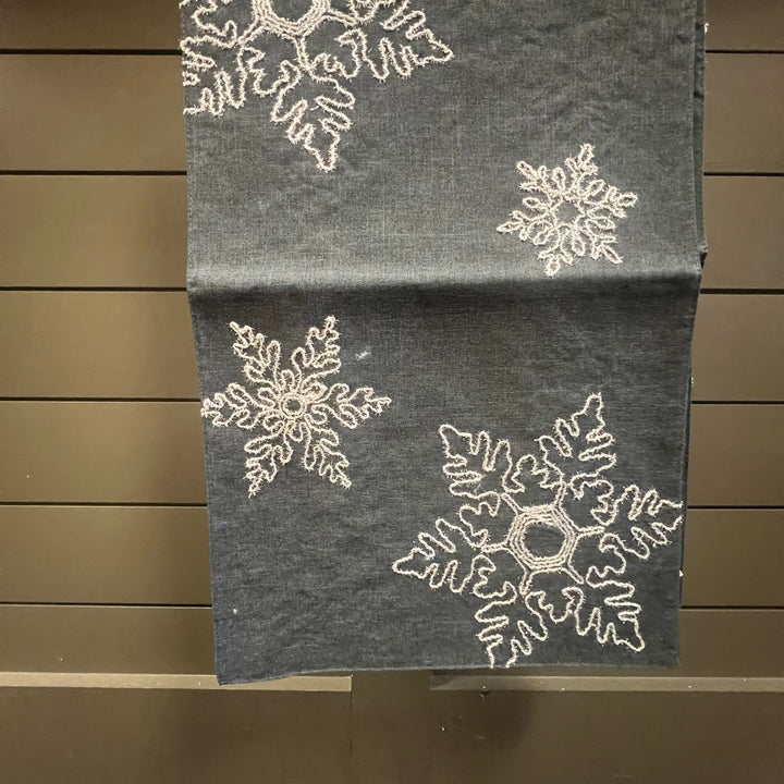 Snowflake Holiday Table Runner