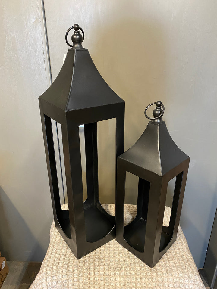 Black Metal Front Porch Lantern Set