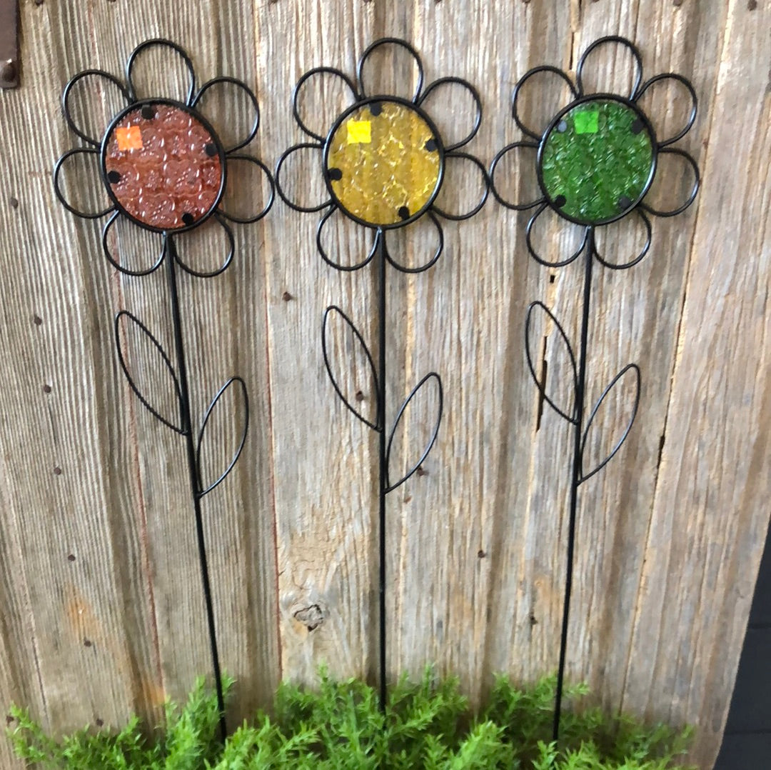 Embossed Glass Daisy Garden Stakes - Set of 3