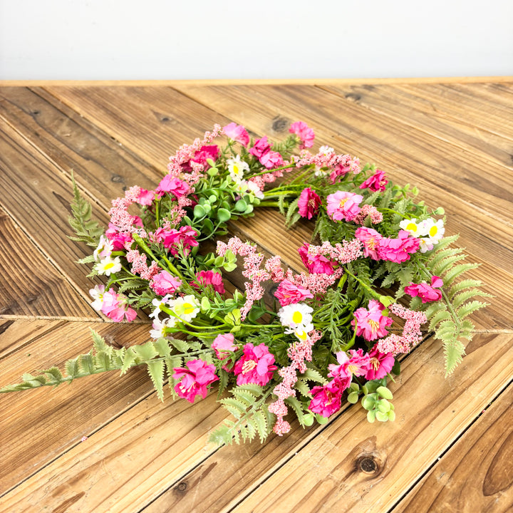 Mixed Flower & Fern Candle Ring
