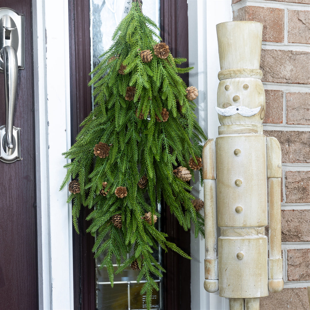 Fir And Cone Dripping Garland