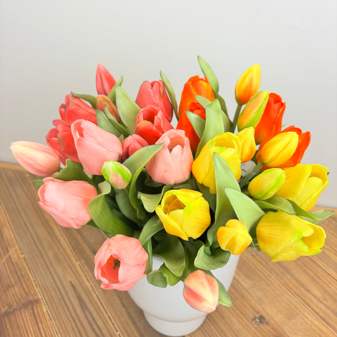 7 Stem Tulip Bundle - 4 Colors