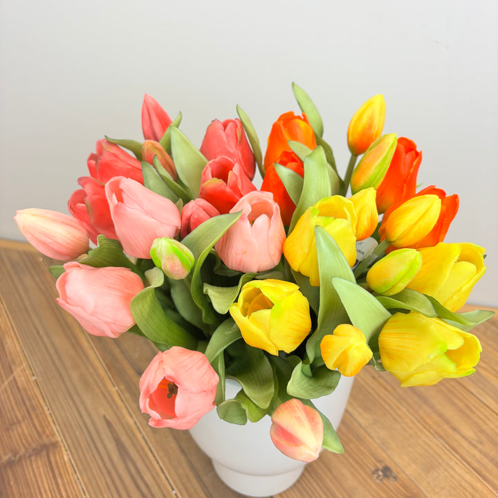 7 Stem Tulip Bundle - 4 Colors