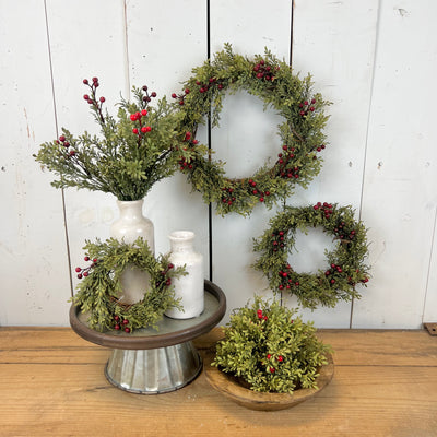 Mini Leaf with Red Berry Collection
