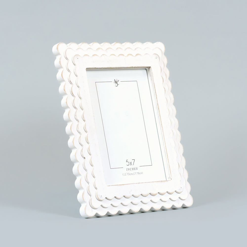 Wood Scallop Photo Frame, 4 sizes, 5 colors