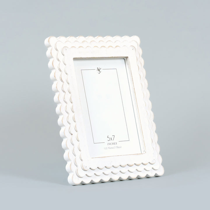 Wood Scallop Photo Frame, 4 sizes, 5 colors