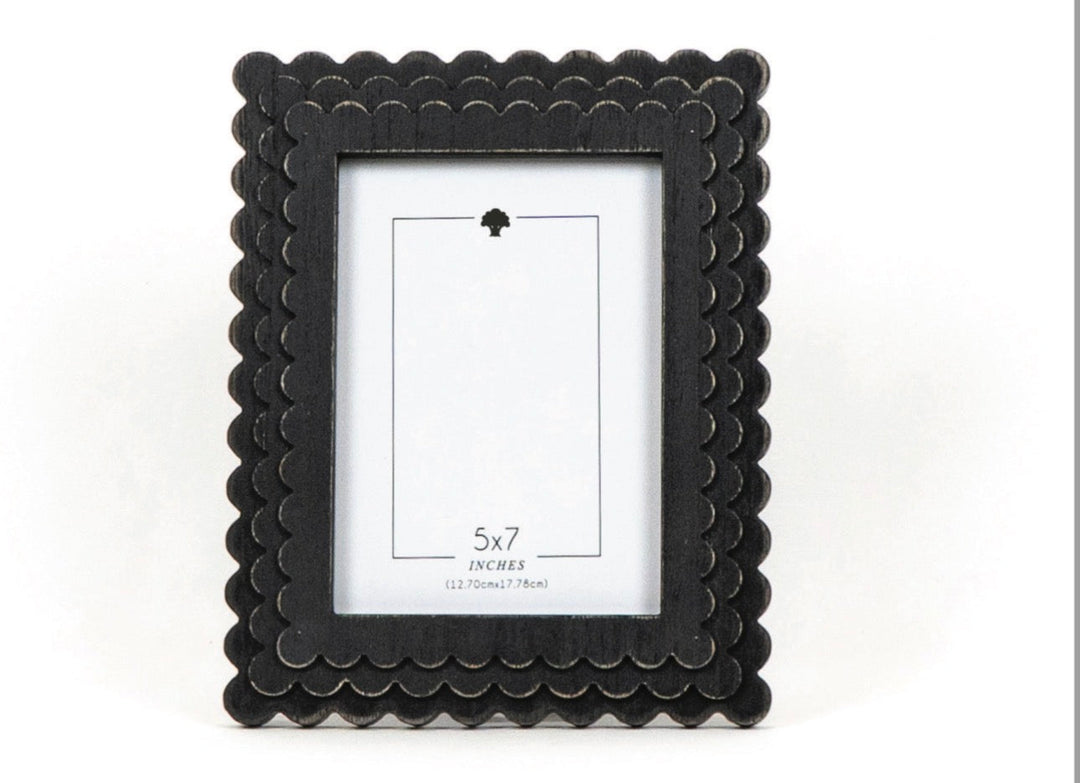 Wood Scallop Photo Frame, 4 sizes, 5 colors