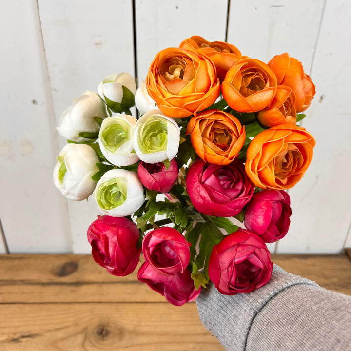 Real-Feel Ranunculus Bundles