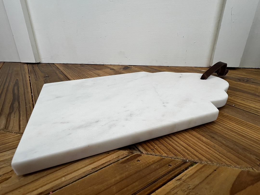 Scalloped Arch Marble Cutting Board