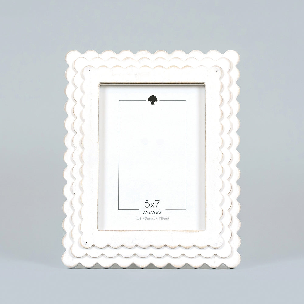 Wood Scallop Photo Frame, 4 sizes, 5 colors