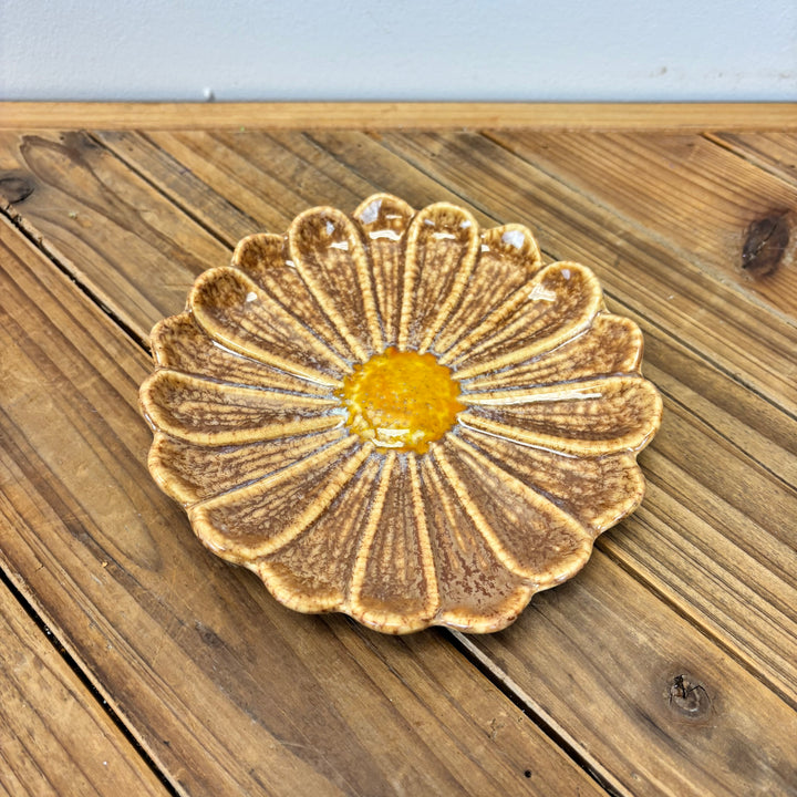 Flower Shaped Plate - 6 Colors