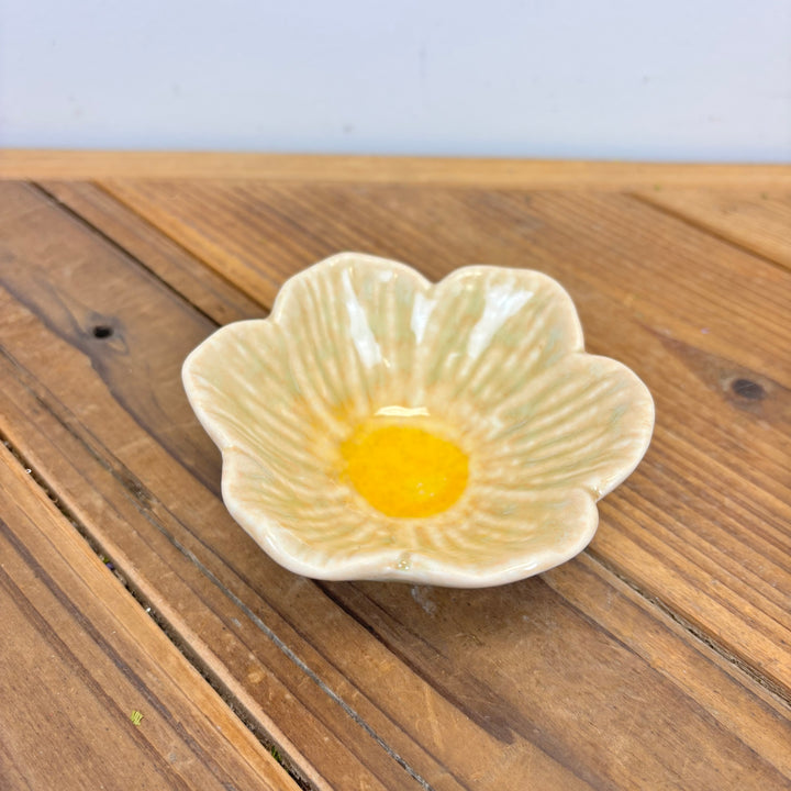 Flower Shaped Dish - 6 Colors