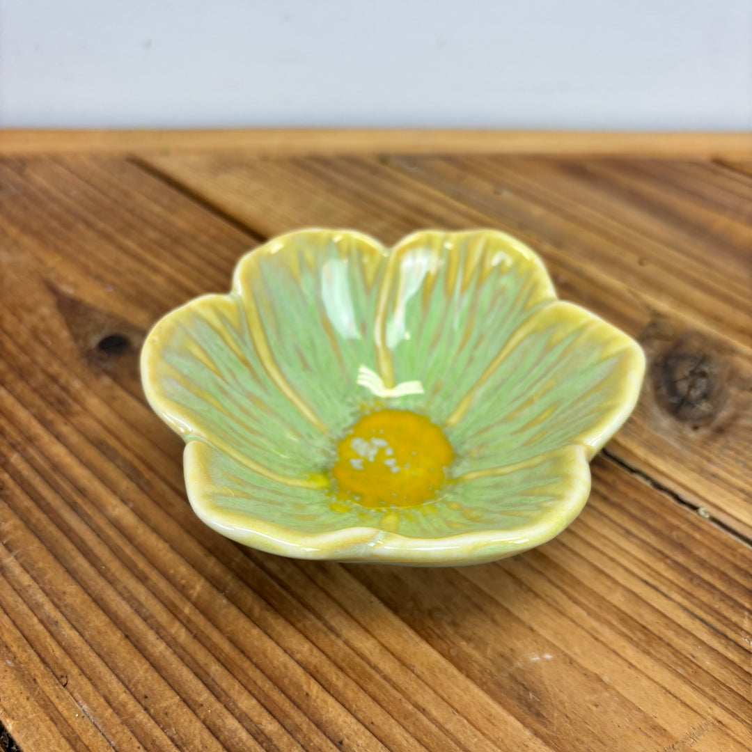Flower Shaped Dish - 6 Colors