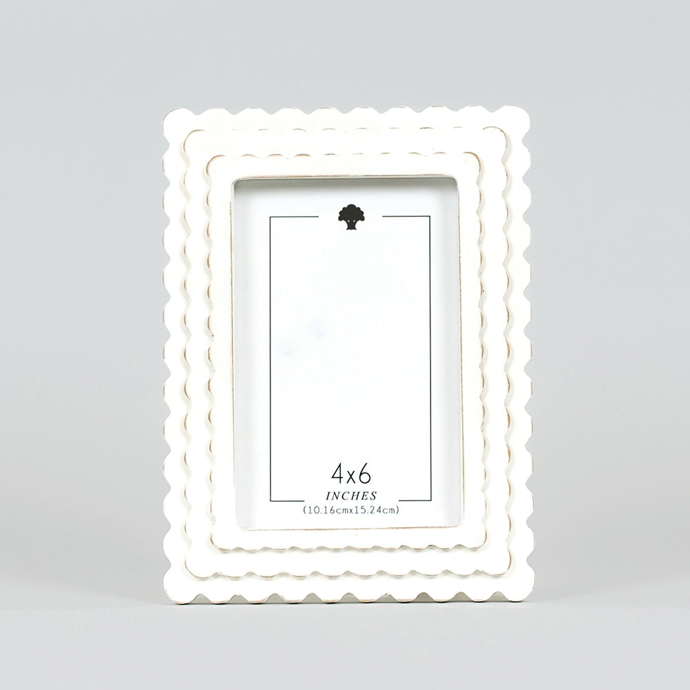 Wood Scallop Photo Frame, 4 sizes, 5 colors