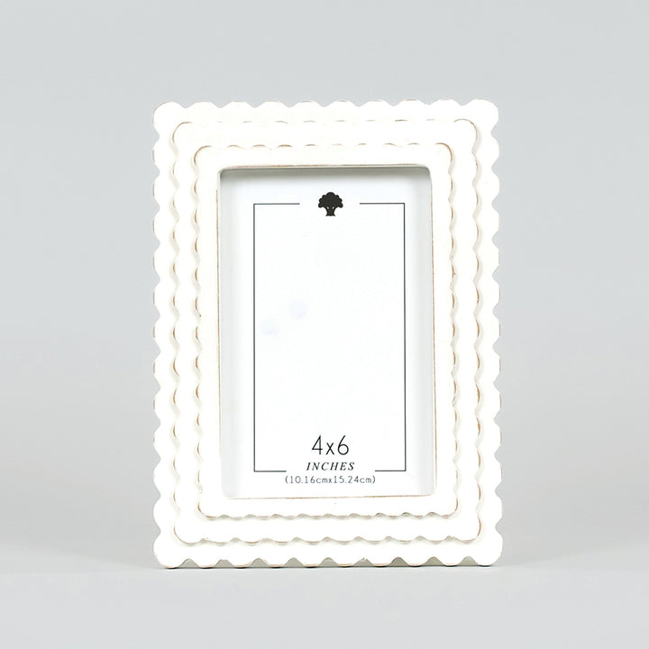 Wood Scallop Photo Frame, 4 sizes, 5 colors