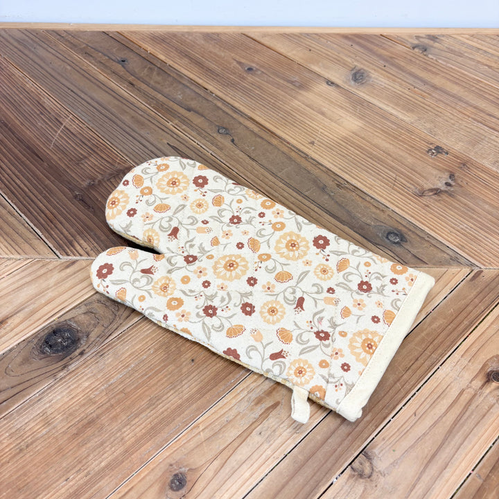 Floral Oven Mitts and Pot Holders
