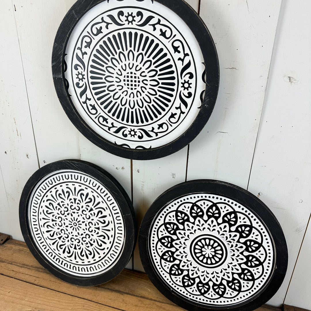 Black and White Wall Medallions