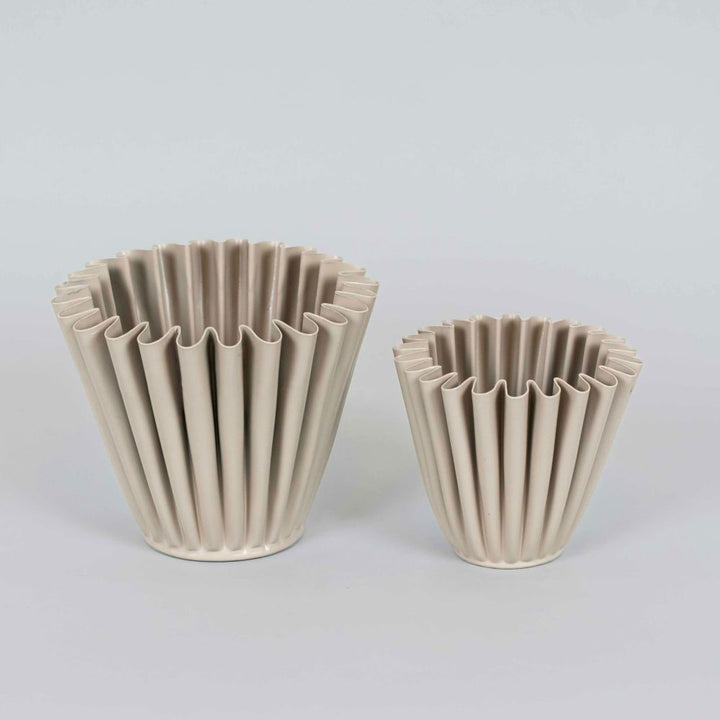 Iron Nested Curved Pots