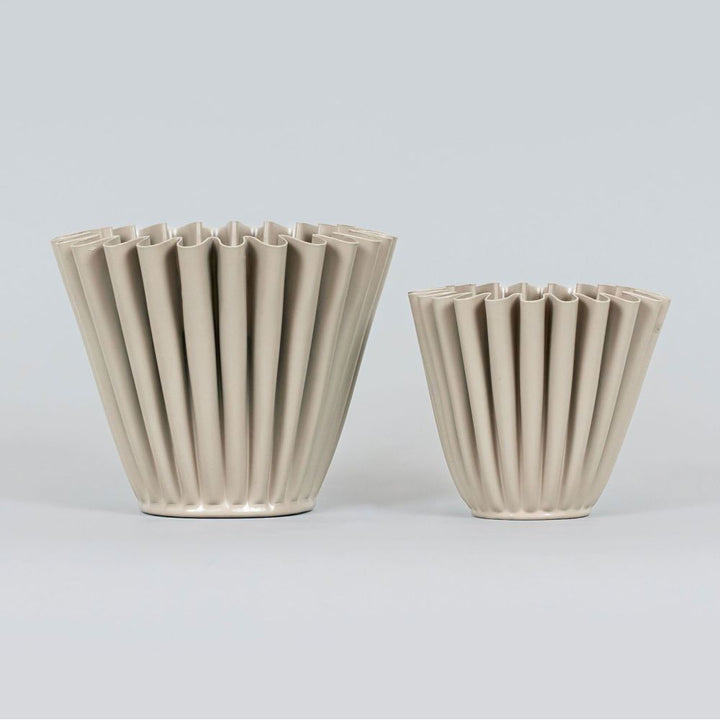Iron Nested Curved Pots