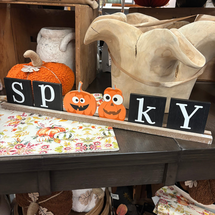 Spooky Table Sitter