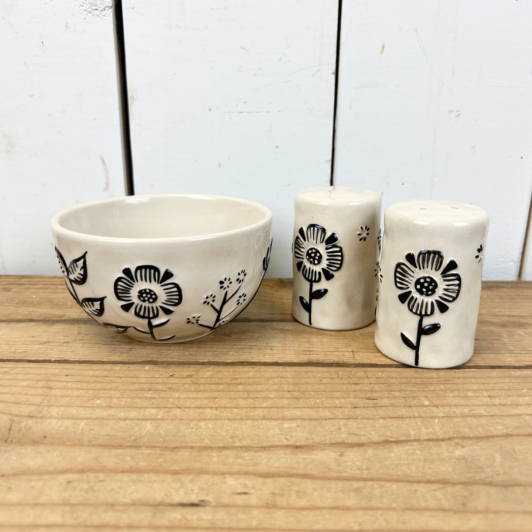 Embossed Floral Stoneware Pieces