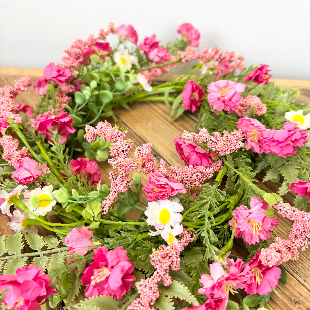 Mixed Flower & Fern Candle Ring
