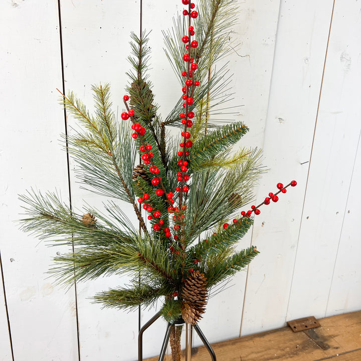 Pine and Red Berry Table Top Design Kit