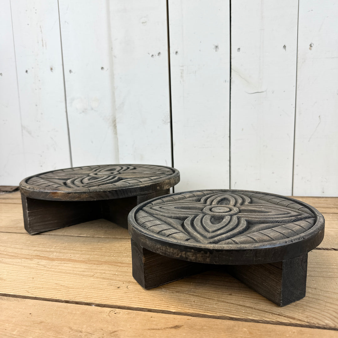 Medallion Wood Risers