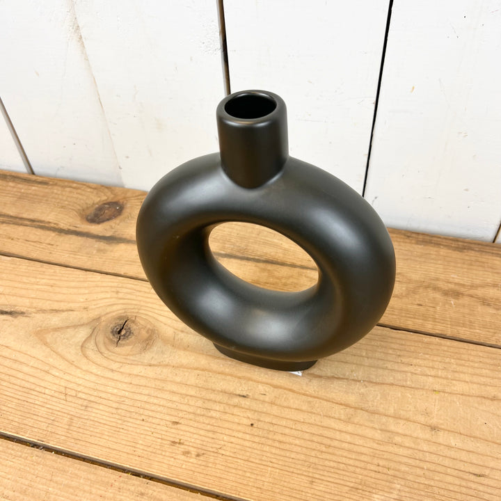 Matte Black Round Donut Vase
