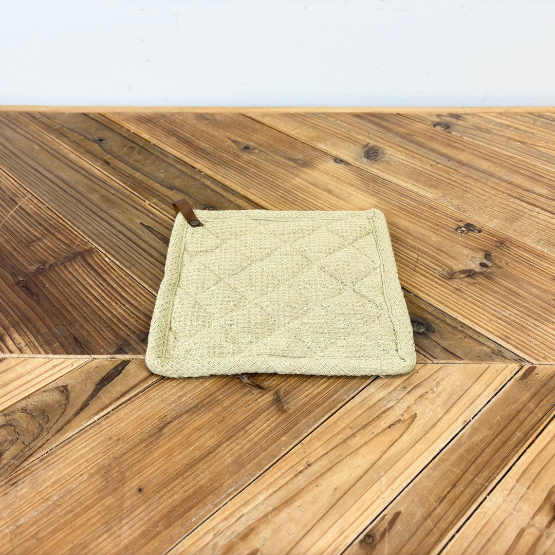 Neutral Oven Mitts and Pot Holders