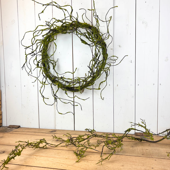 Mossy Twig Wreath & Long Stem