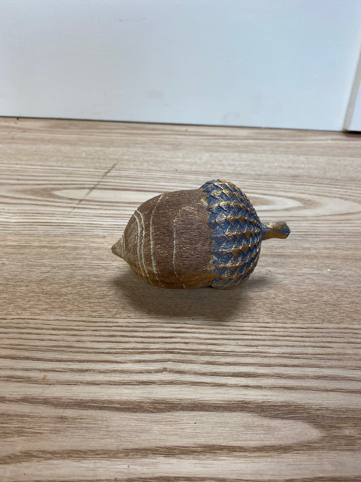 Resin Acorns
