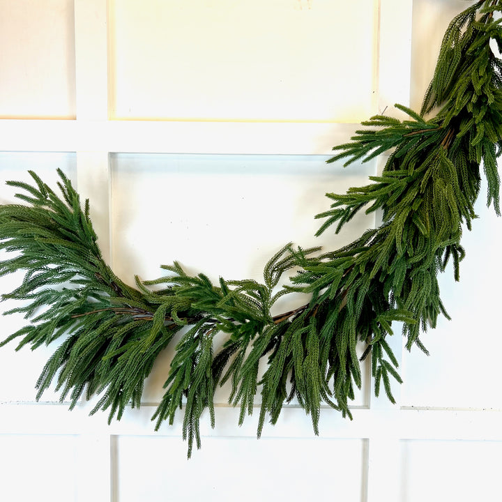 Deluxe Norfolk Pine Garland