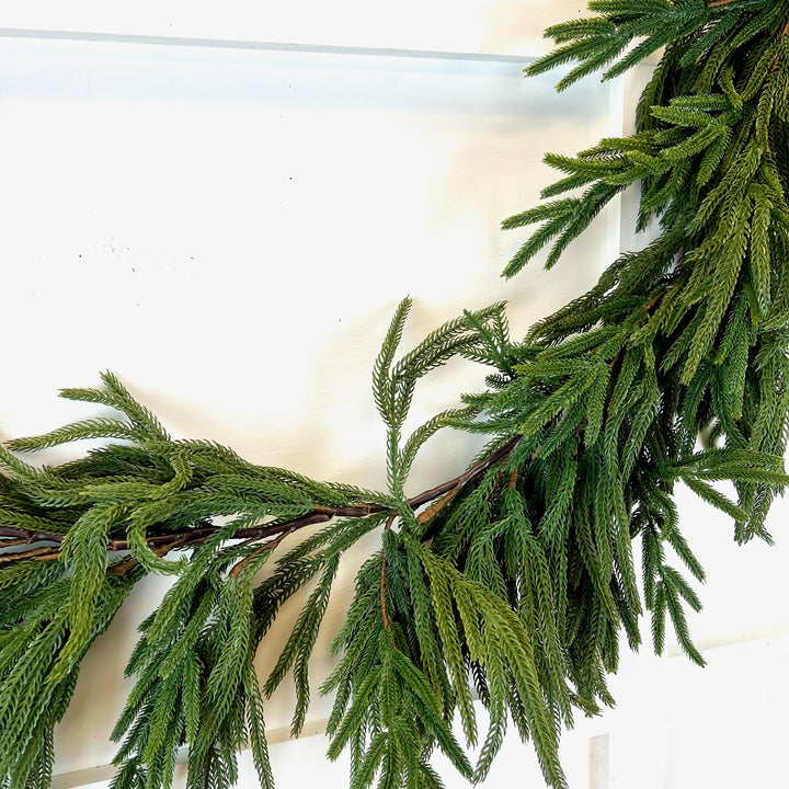 Deluxe Norfolk Pine Garland