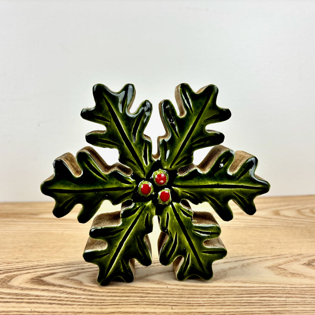 Mango Wood Holly Snowflake - 3 Sizes