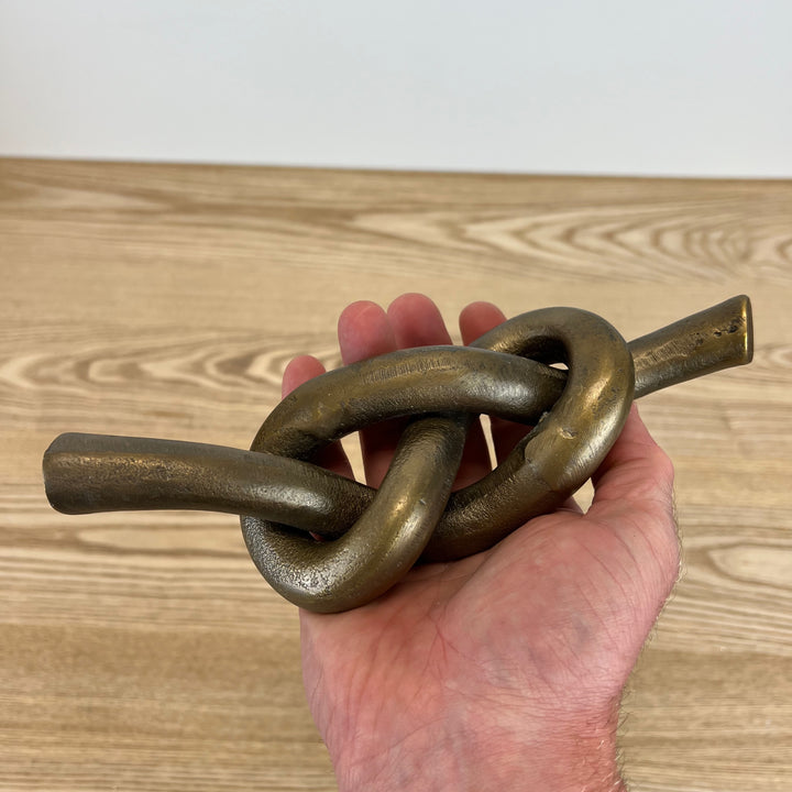 Gold Knot