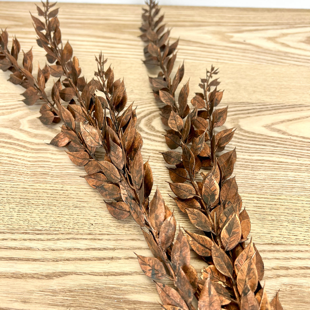 Metallic Spike Leaf Spray