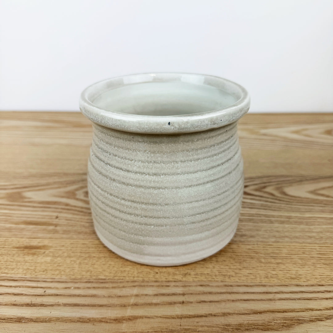 Curved Ceramic Planter, Available in 3 Colors