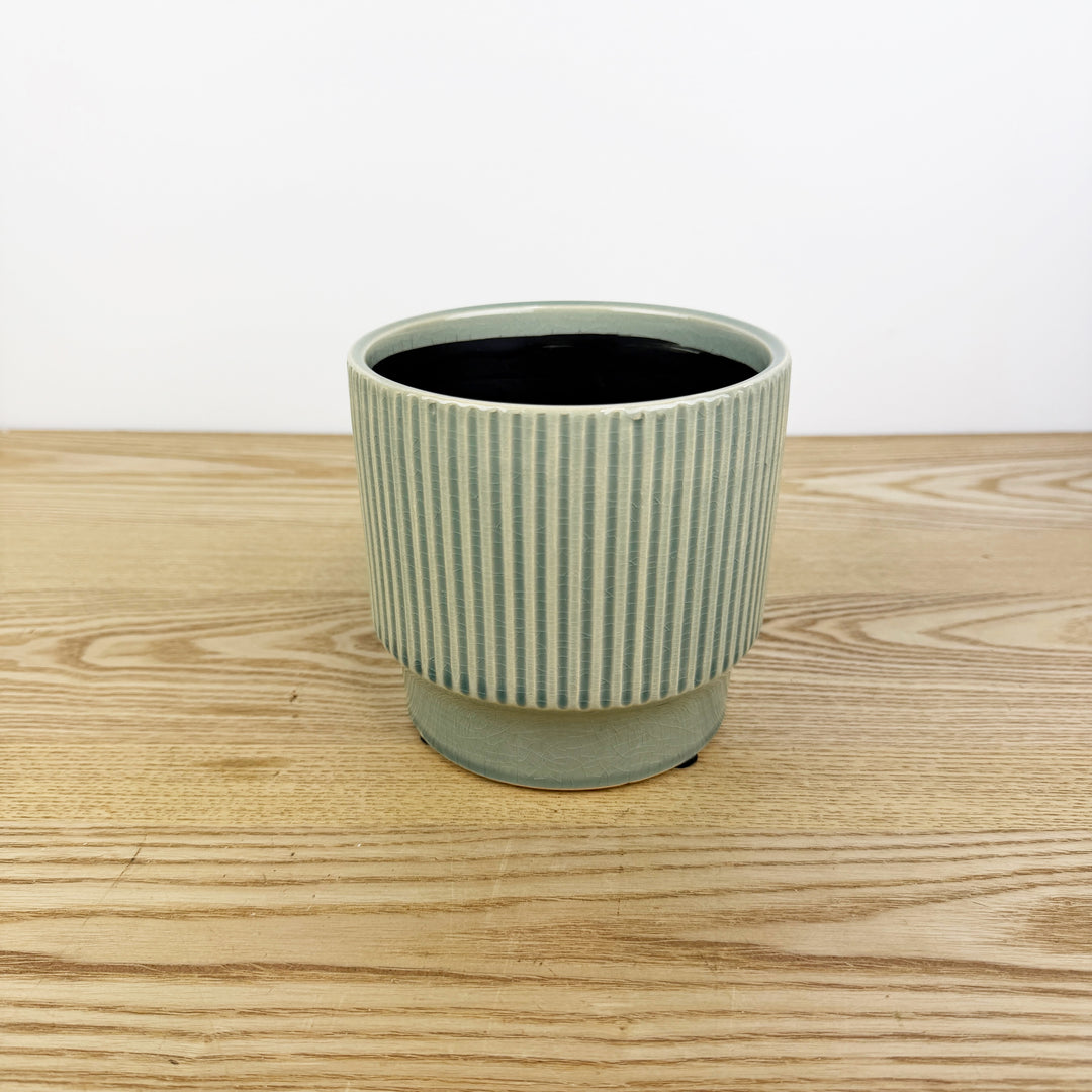 Large Ruffled Ridge Planter