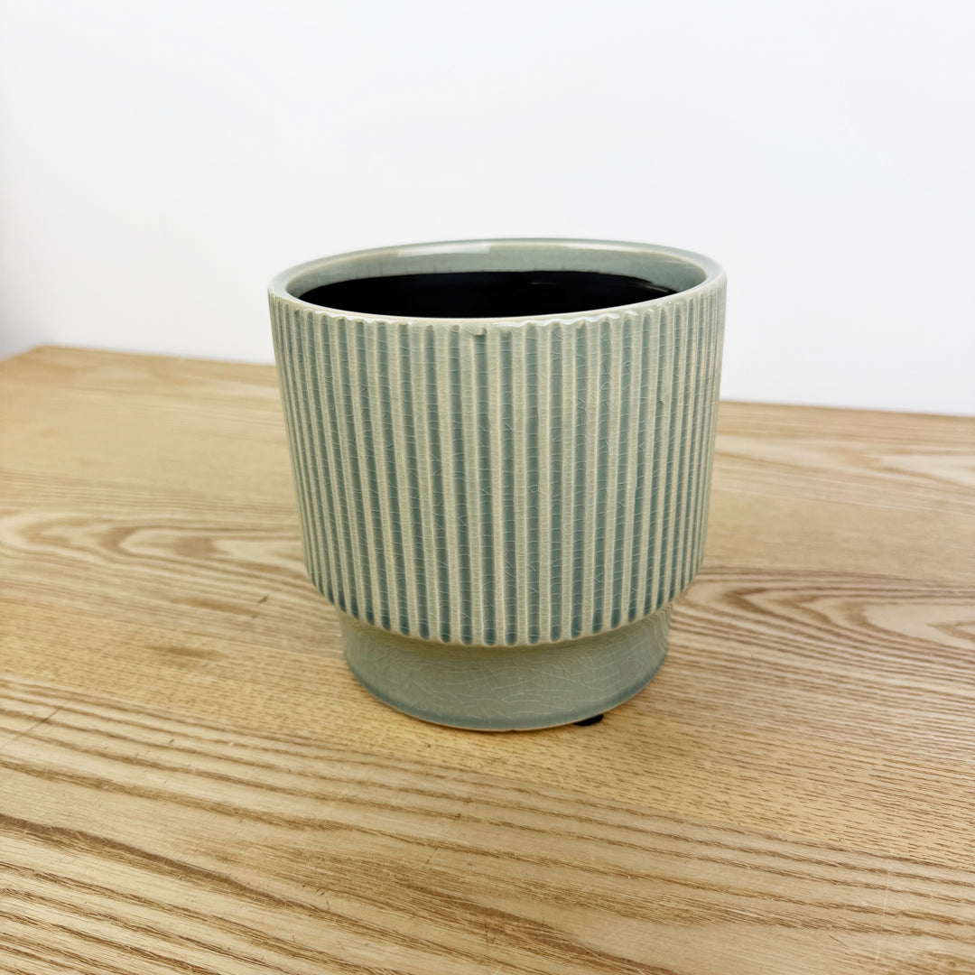 Large Ruffled Ridge Planter