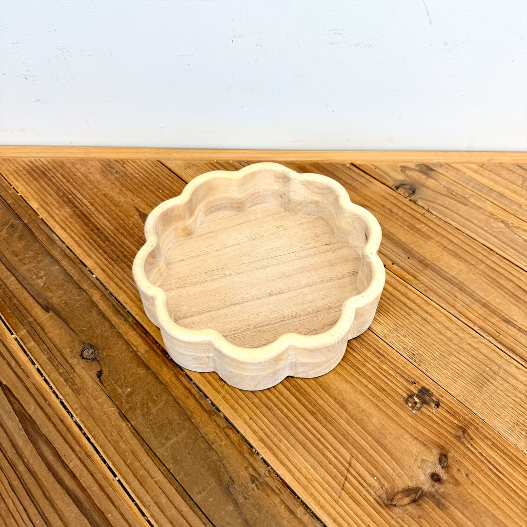 Wooden Scalloped Trays, 4 colors