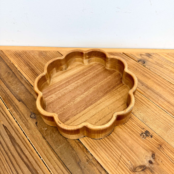 Wooden Scalloped Trays, 4 colors