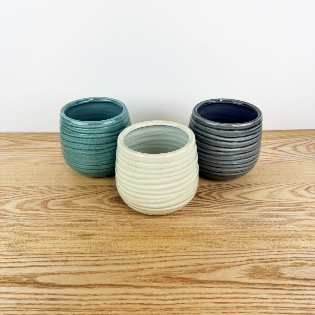 Round Curved Wave Lined Pattern Ceramic Planter - 3 Colors Available