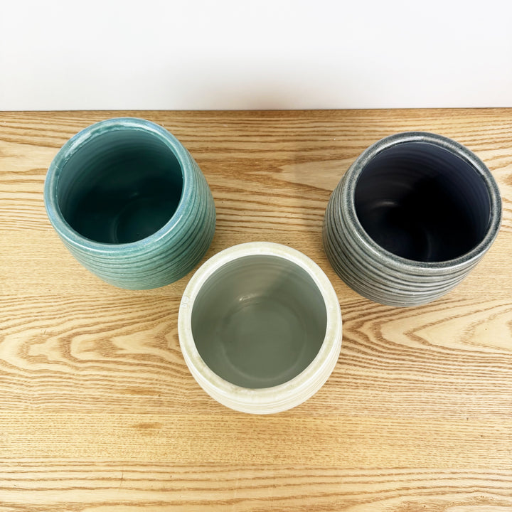 Round Curved Wave Lined Pattern Ceramic Planter - 3 Colors Available